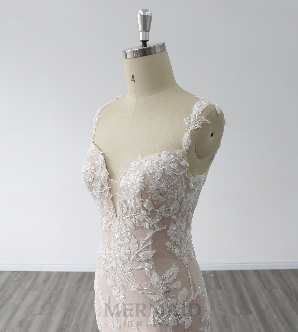 Best Selling Bridal Dresses 2023 Backless V-Neck Court Train Bride Beading Mermaid Cut Wedding Dress