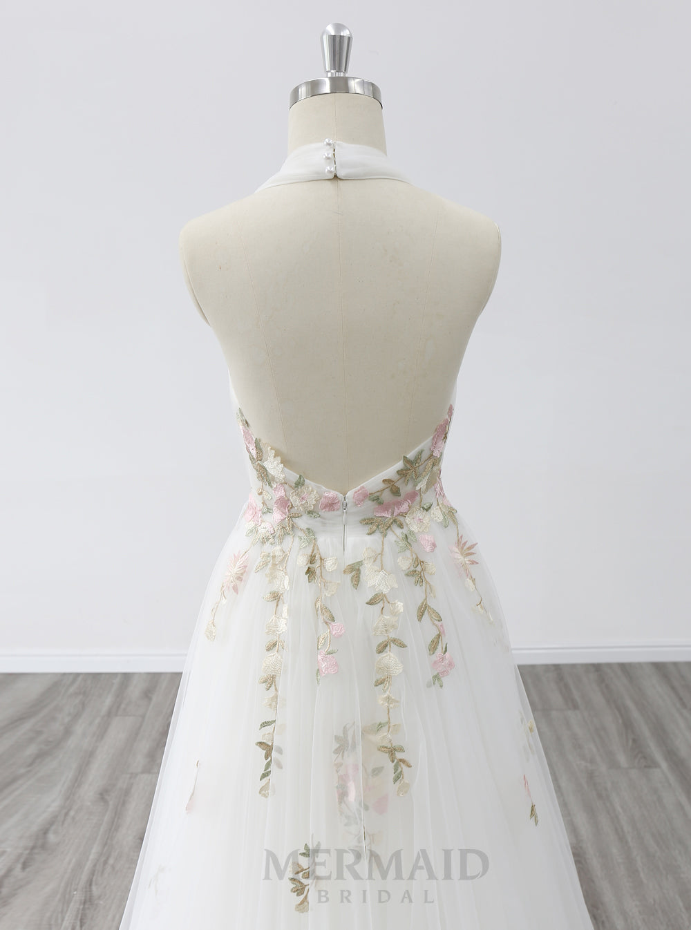 Halter Neck Bridal Gown  Sweep Train Boho Colored Wedding Dress 2023