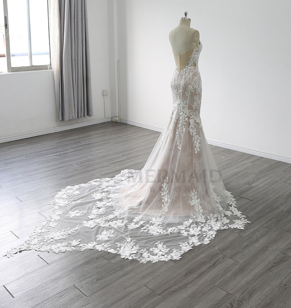Sweetheart Neck Long  Chapel Train Lace Bride Dress Mermaid Wedding Dress 2024