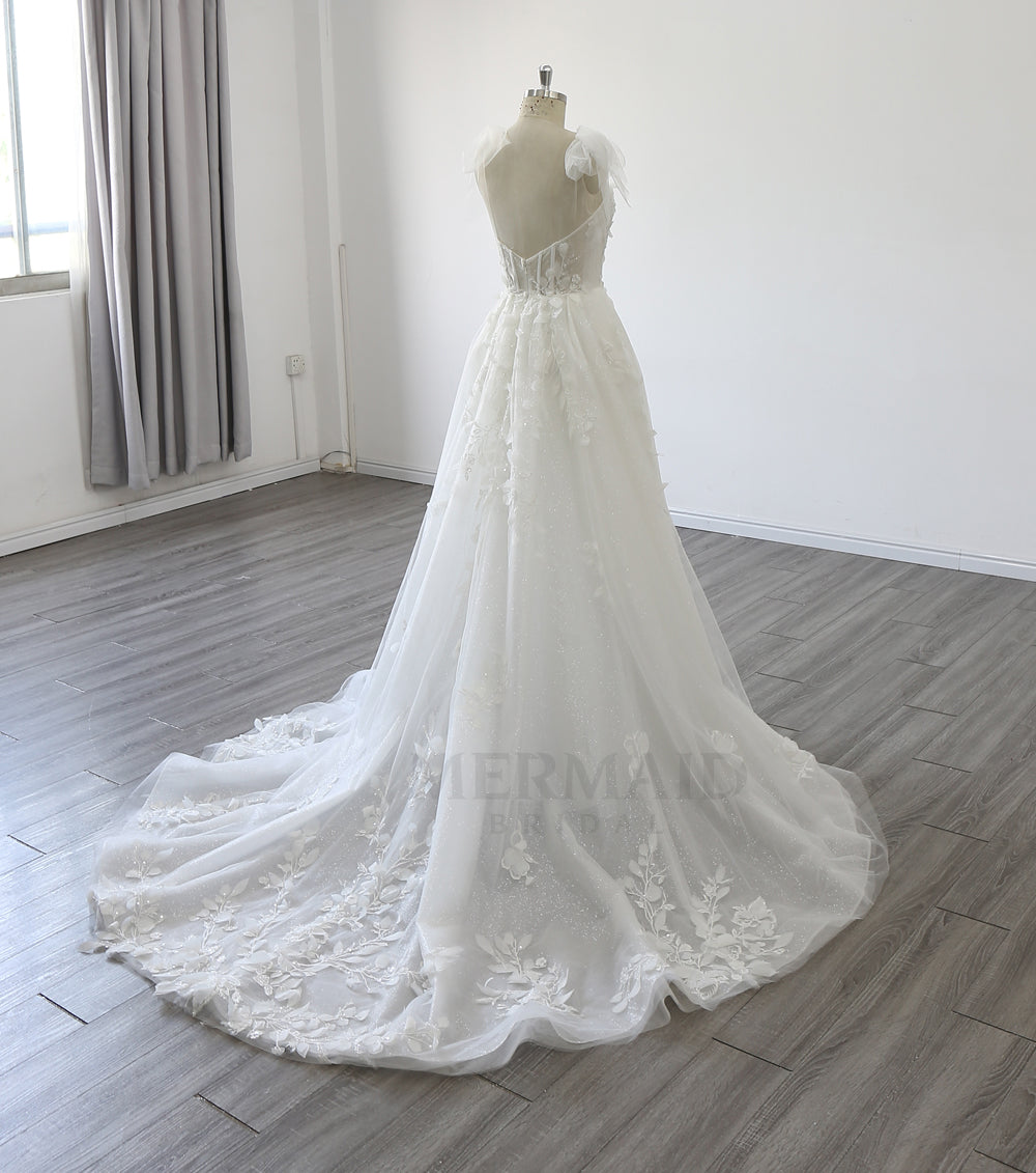 New V Back Detachable Straps Court Train Bridal Gown Beaded 3D Lace Wedding Dress