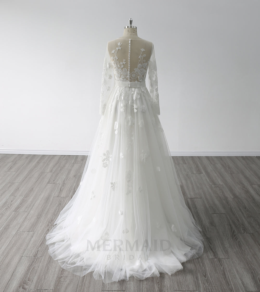 Long Sleeves Scoop Neck Sweep Train Lace Boho Wedding Dress 2024