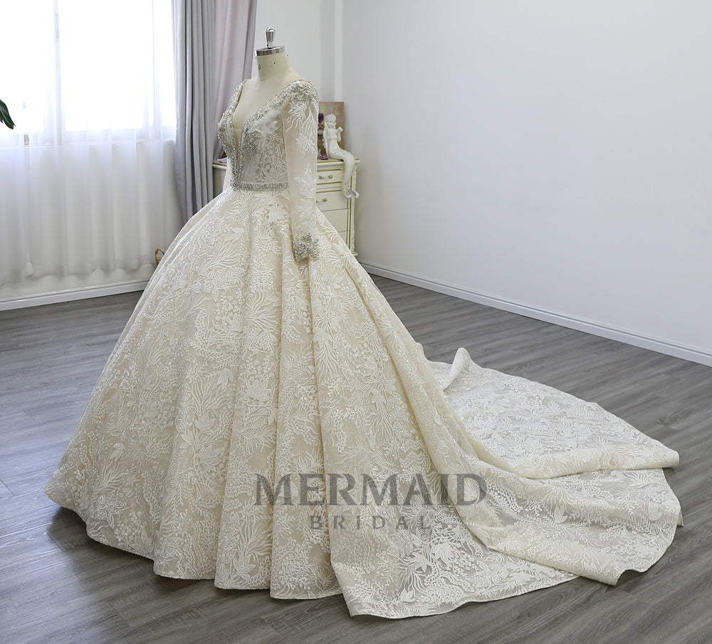 Open back wedding gown long sleeve ball gown wedding dress with detachable belt